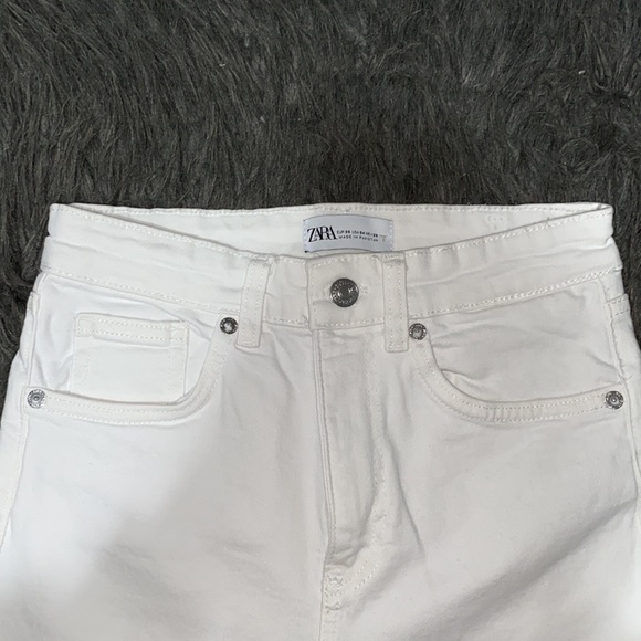 Zara Flare leg jeans - Picture 2 of 2